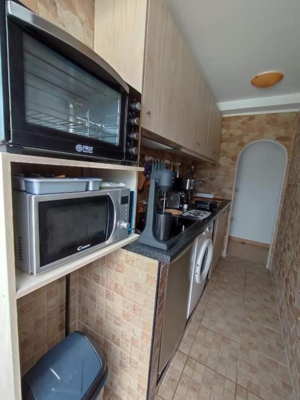 Snow White Castle Apartment Kiotari Luaran gambar