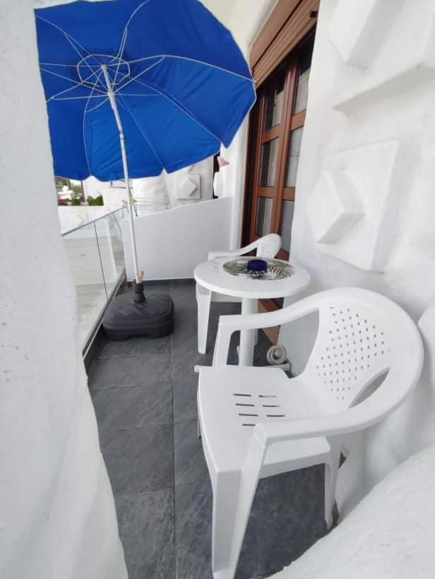 Snow White Castle Apartment Kiotari Luaran gambar