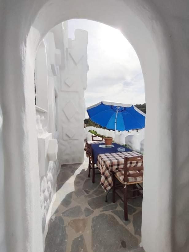 Snow White Castle Apartment Kiotari Luaran gambar