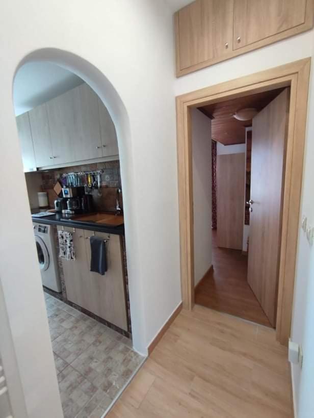 Snow White Castle Apartment Kiotari Luaran gambar